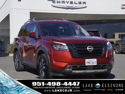 2024 Nissan Pathfinder SL 4DR SUV