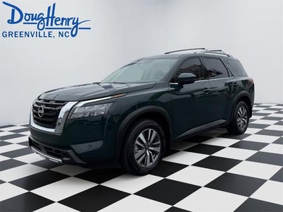 2025 Nissan Pathfinder SL 4DR SUV