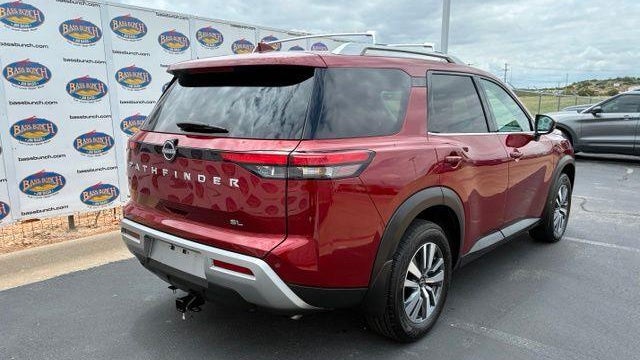 2024 Nissan Pathfinder SL