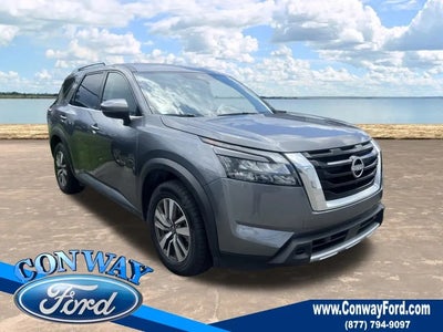 2025 Nissan Pathfinder SL 4DR SUV