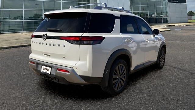 2022 Nissan Pathfinder SL