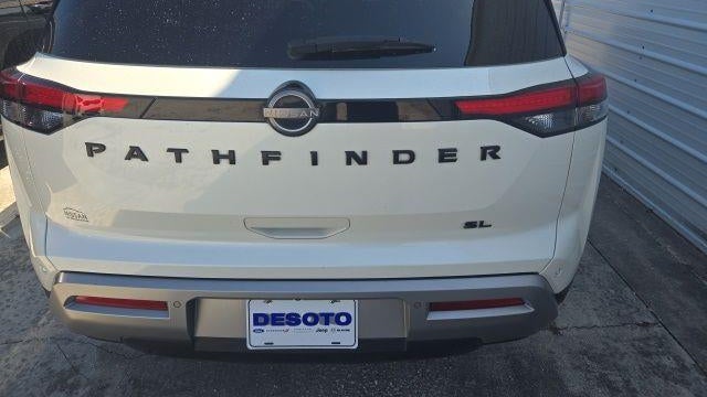 2022 Nissan Pathfinder SL