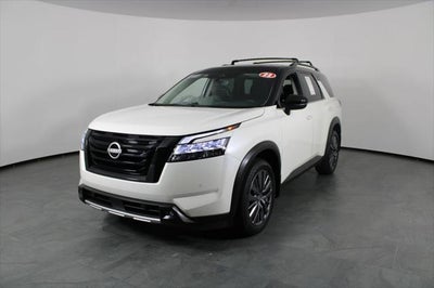 2023 Nissan Pathfinder SL 4DR SUV