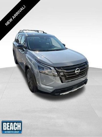 Photo of a 2023 Nissan Pathfinder SL 4DR SUV for sale