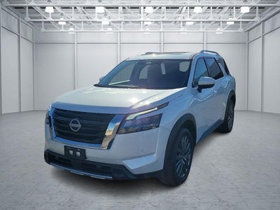 2025 Nissan Pathfinder SL 4DR SUV