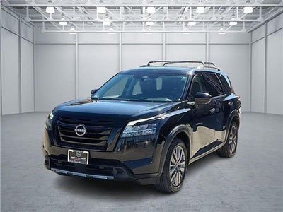 2023 Nissan Pathfinder SL 4DR SUV