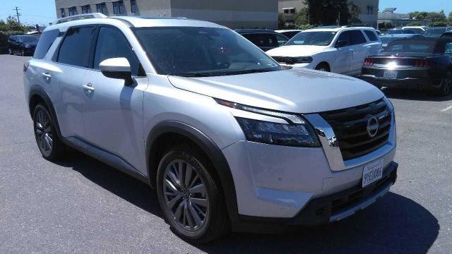 Preowned 2025 Nissan Pathfinder SL for Sale