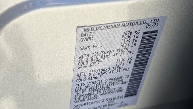 2025 Nissan Pathfinder SL
