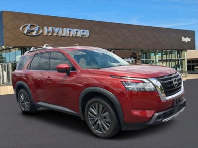 2024 Nissan Pathfinder SL 4DR SUV