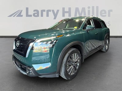 Photo of a 2022 Nissan Pathfinder SL 4DR SUV for sale