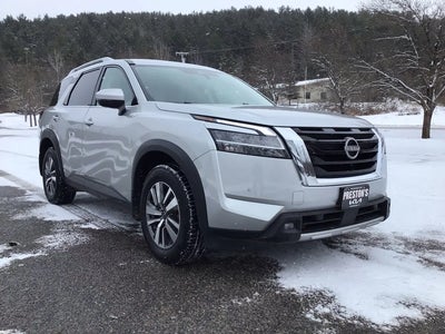 2022 Nissan Pathfinder AWD SL 4DR SUV