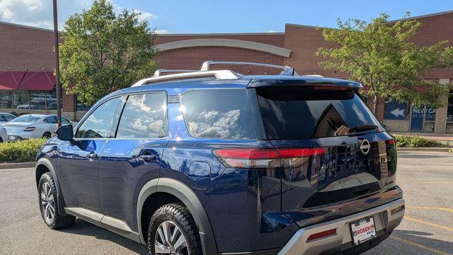 2023 Nissan Pathfinder SL