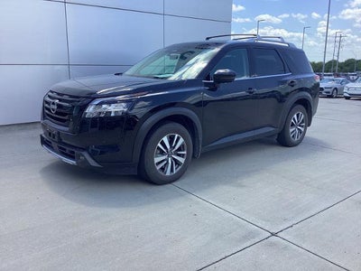 2023 Nissan Pathfinder AWD SL 4DR SUV