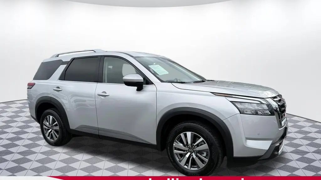 Preowned 2025 Nissan Pathfinder SL for Sale