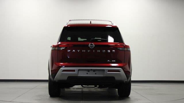 2022 Nissan Pathfinder SL