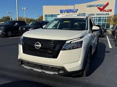 2024 Nissan Pathfinder AWD SL 4DR SUV