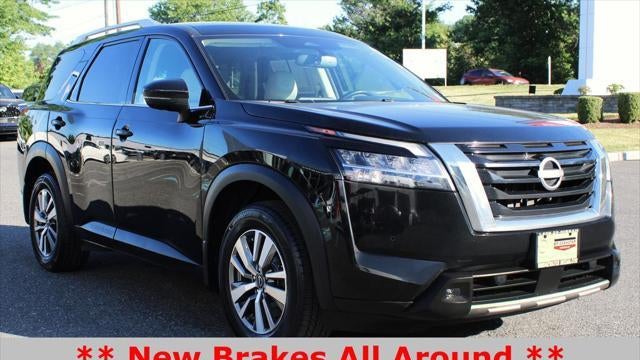 2022 Nissan Pathfinder SL
