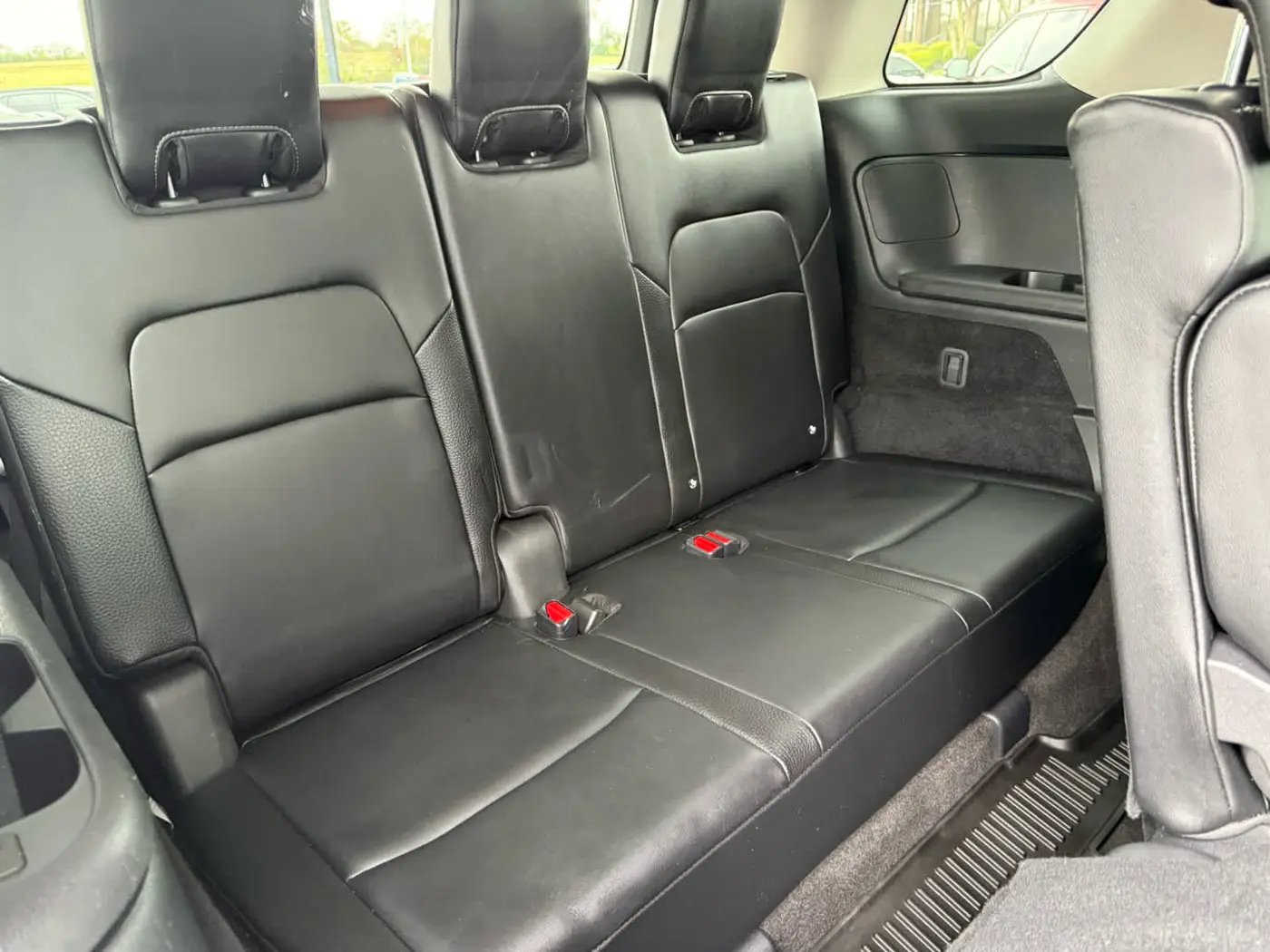 2023 Nissan Pathfinder - $27,999