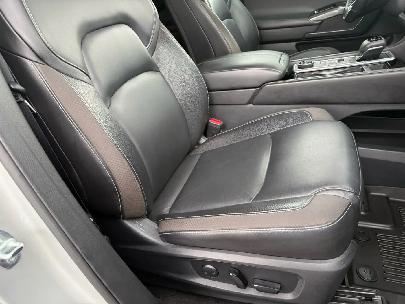 2023 Nissan Pathfinder - $27,999