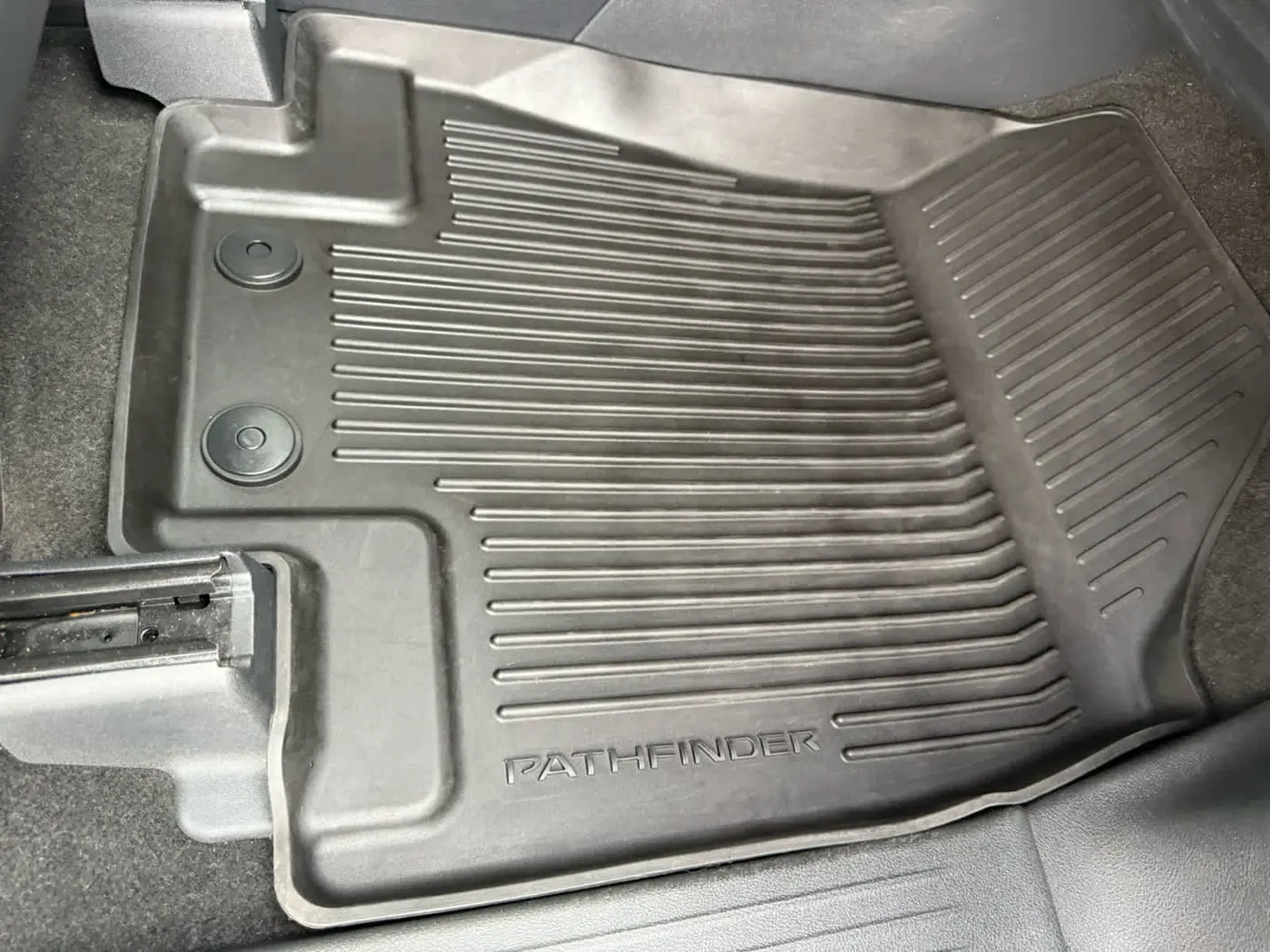 2023 Nissan Pathfinder - $27,999