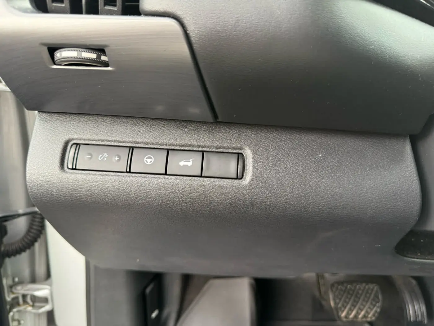2023 Nissan Pathfinder - $27,999