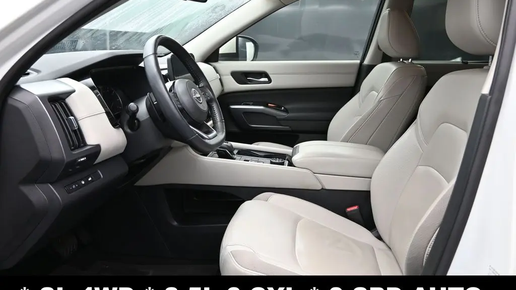 2023 Nissan Pathfinder SL