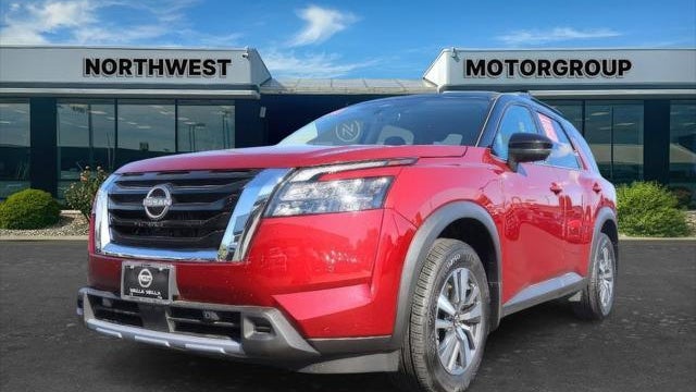 2025 Nissan Pathfinder SL