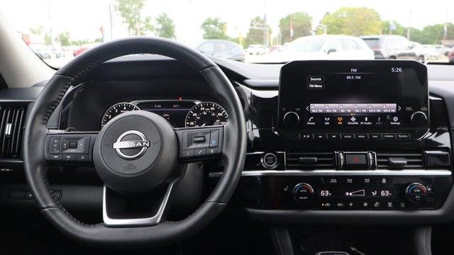 2023 Nissan Pathfinder SL