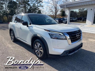 2023 Nissan Pathfinder AWD SL 4DR SUV
