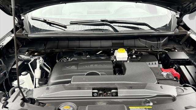 2024 Nissan Pathfinder SL