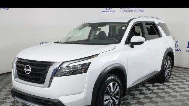 2025 Nissan Pathfinder SL