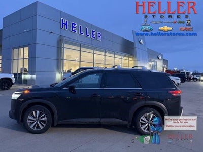 2024 Nissan Pathfinder AWD SL 4DR SUV