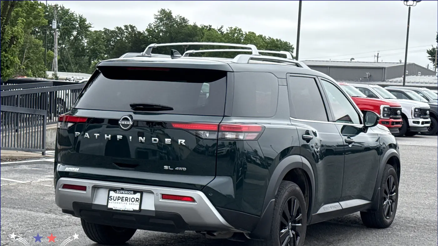 2024 Nissan Pathfinder SL
