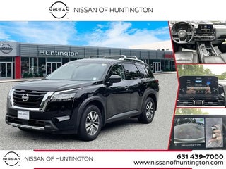 2024 Nissan Pathfinder with Super Black Exterior