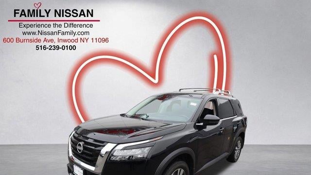 2025 Nissan Pathfinder SL