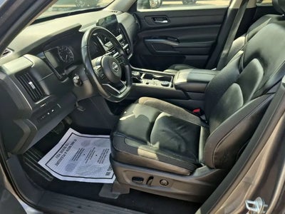 2022 Nissan Pathfinder AWD SL 4DR SUV
