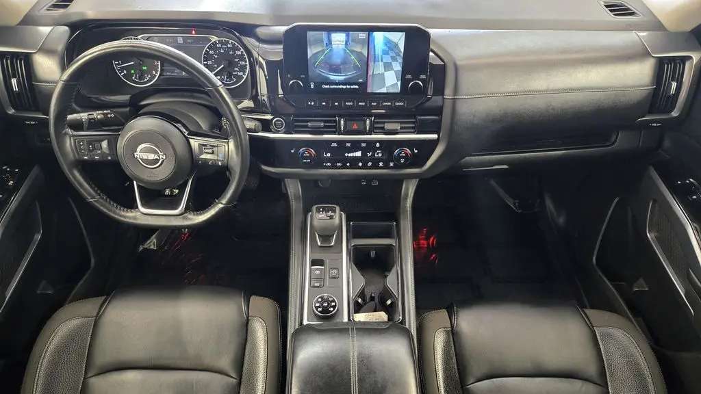 2022 Nissan Pathfinder SL