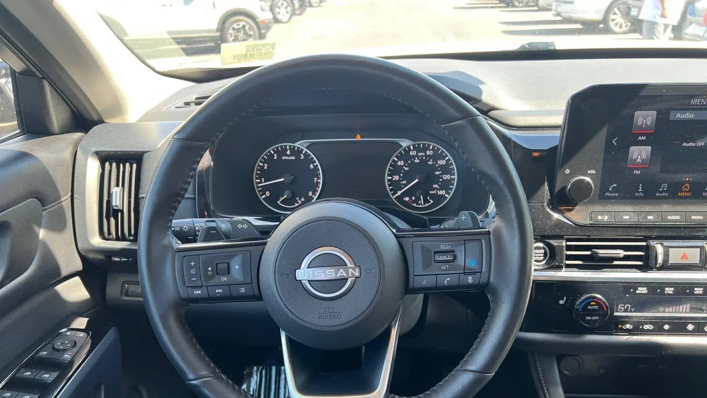 2023 Nissan Pathfinder SL