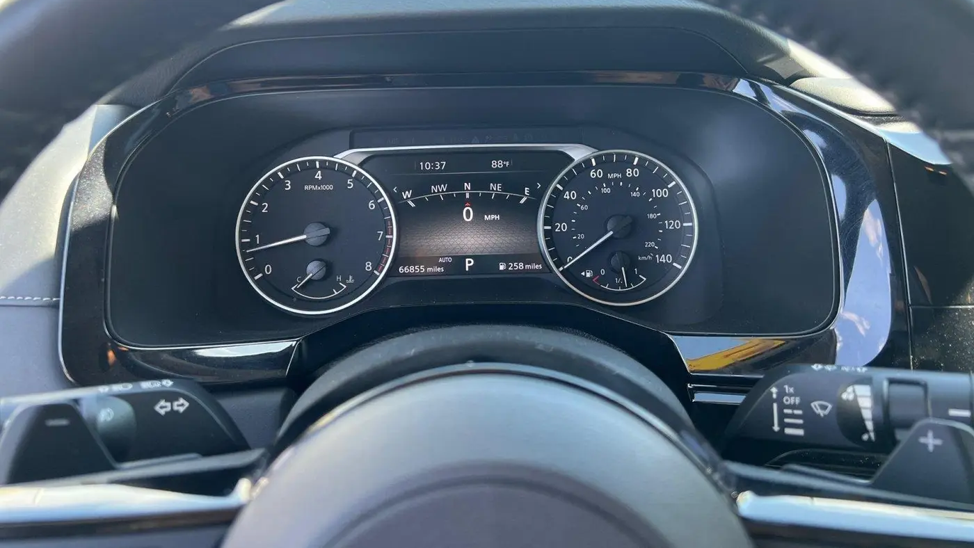 2023 Nissan Pathfinder SL