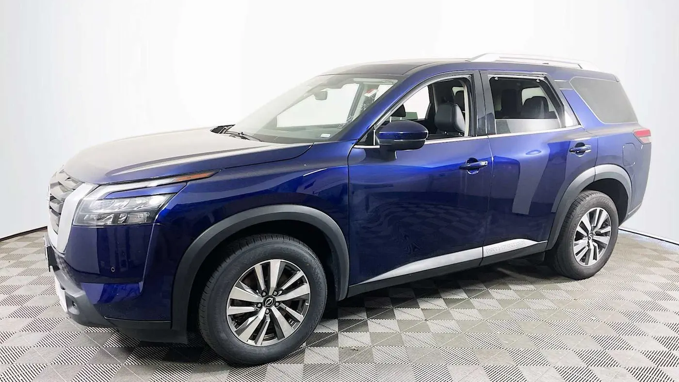 Preowned 2025 Nissan Pathfinder SL for Sale