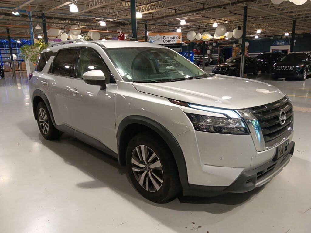 2024 Nissan Pathfinder - $32,010