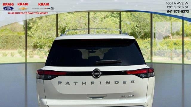 2024 Nissan Pathfinder SL