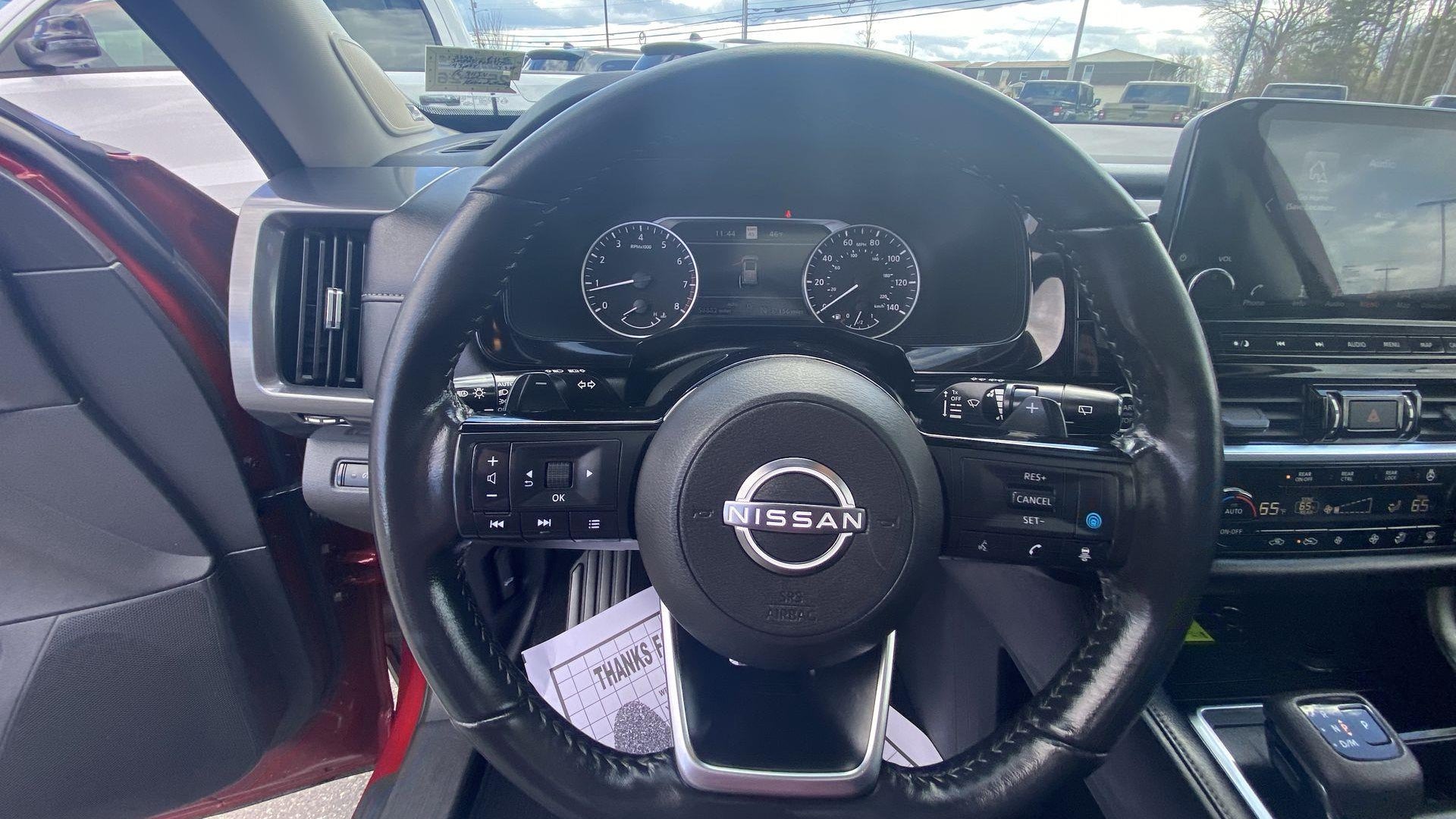 2024 Nissan Pathfinder SL