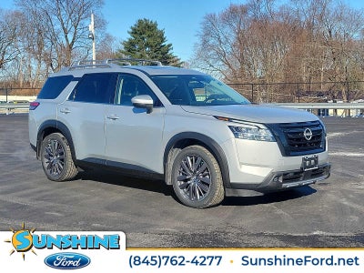 2022 Nissan Pathfinder AWD SL 4DR SUV