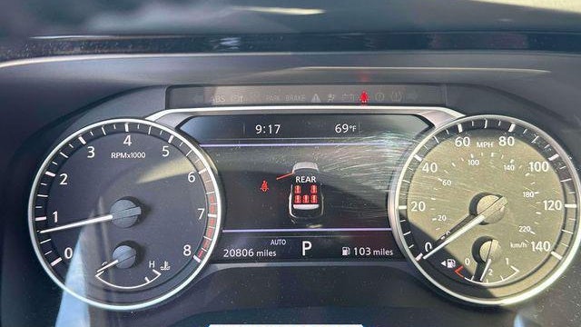 2024 Nissan Pathfinder SL