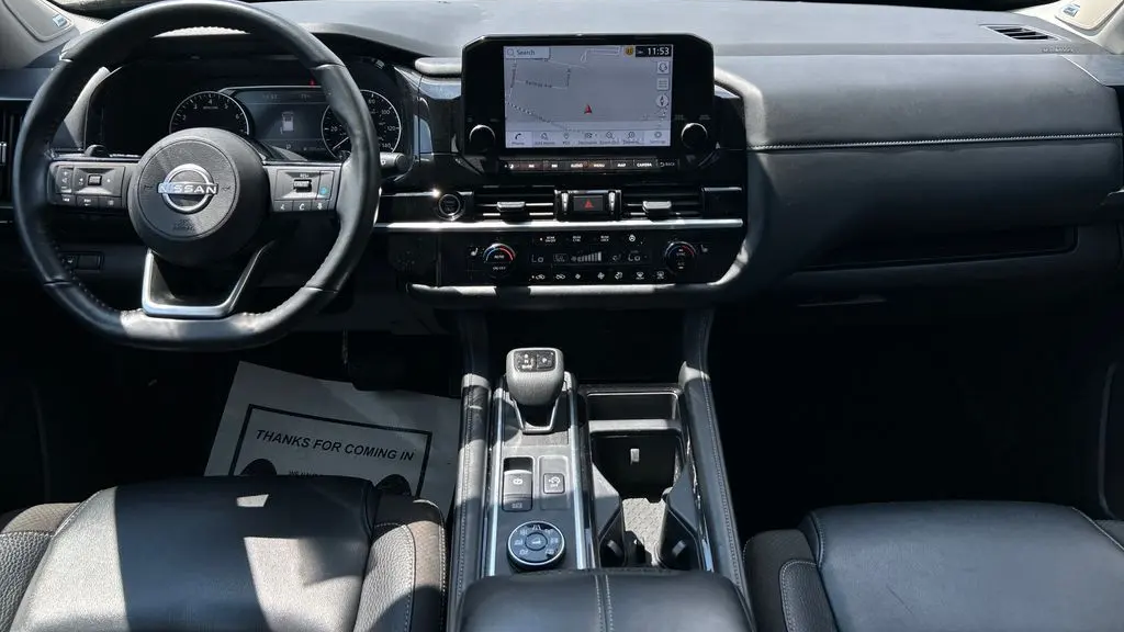 2024 Nissan Pathfinder SL