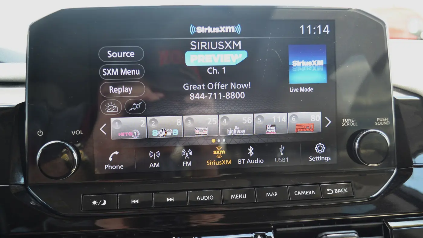 2022 Nissan Pathfinder SL
