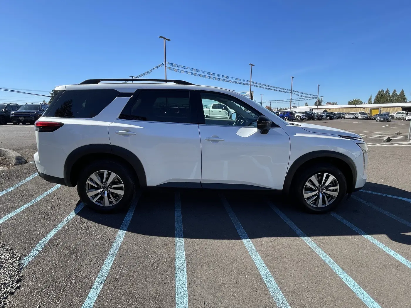 2026 Nissan Pathfinder - $38,990