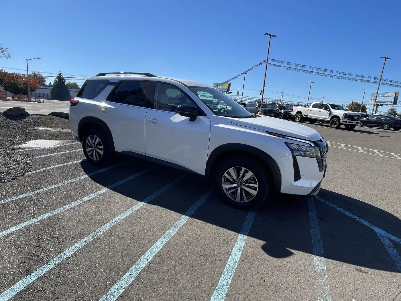 2026 Nissan Pathfinder - $38,990