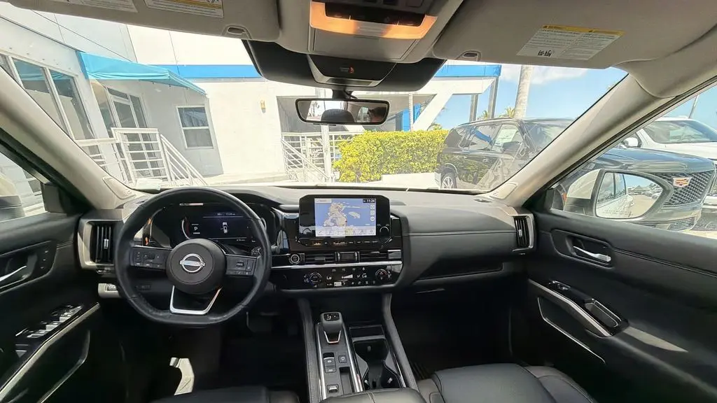 2024 Nissan Pathfinder Platinum